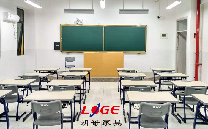 課桌椅定制時色彩搭配要遵循哪些原則？